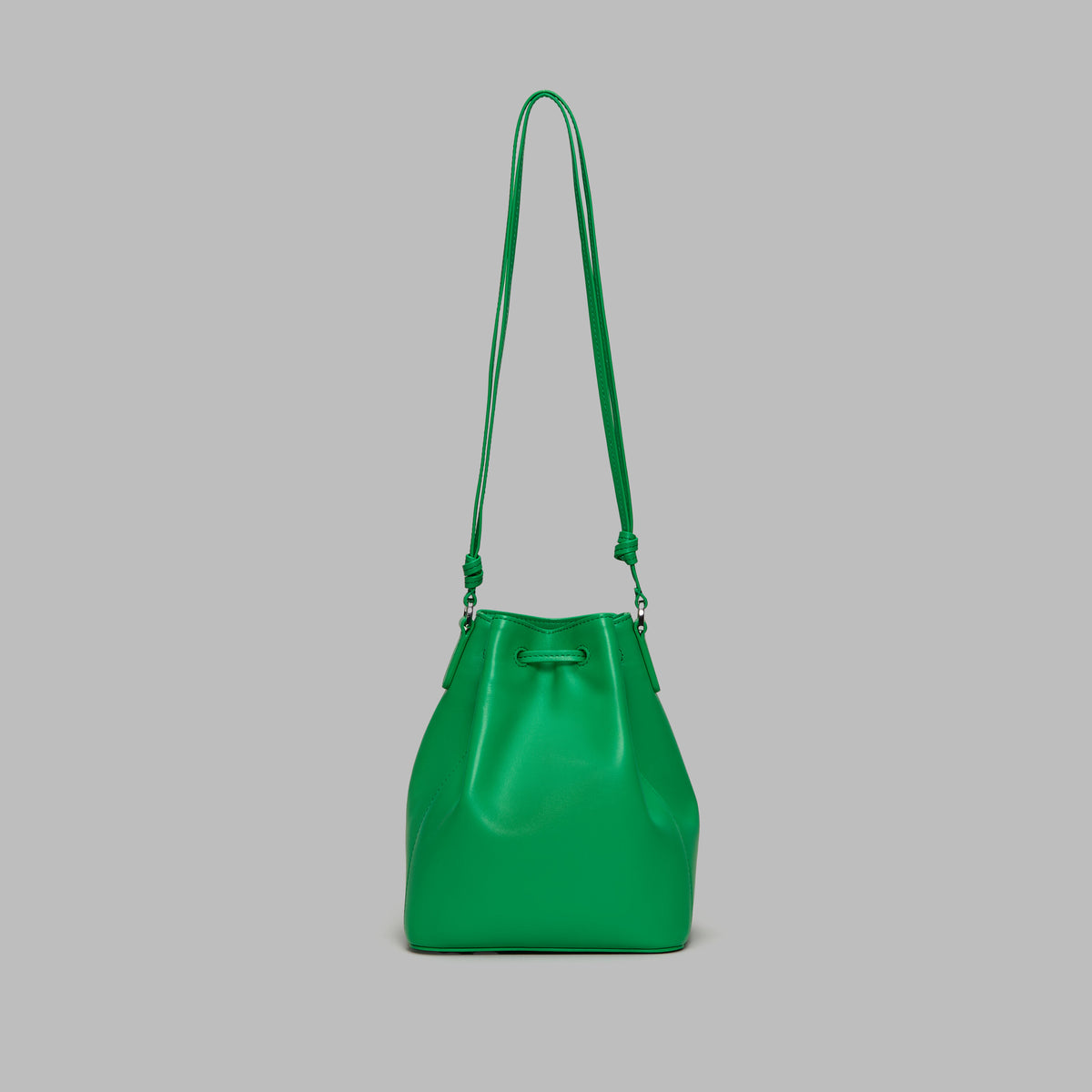 G/FORE Exclusive - LEATHER CART BUCKET BAG